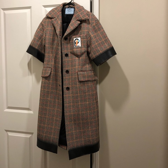 Prada Short-Sleeved Tweed Coat - Picture 4 of 7
